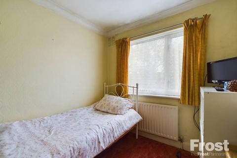 134 Staines Road, Wraysbury, Staines-upon-thames, TW19 5AH