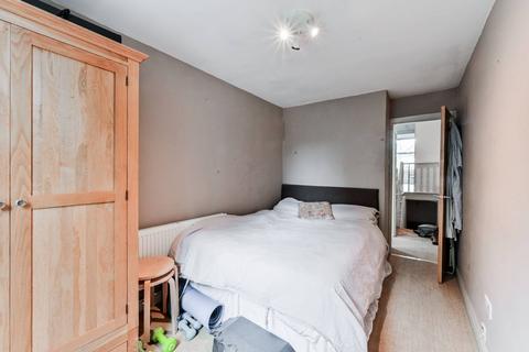 113b Alexandra Road, Hornsey, London, N8 0LG