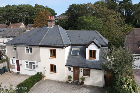 3 bedroom semi-detached house for sale - Hillside Road, Corfe Mullen, BH21 3SF