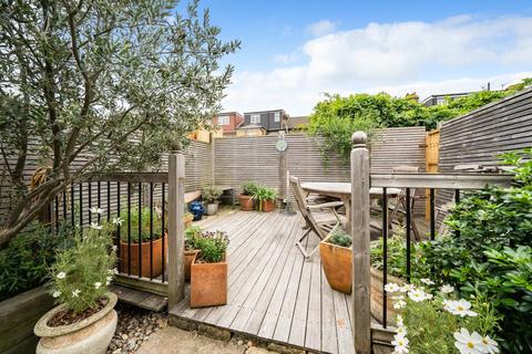 88 Nelson Road, London, SW19 1HX
