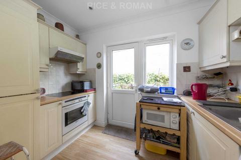 2 bedroom retirement property for sale, Sheen Road, Richmond TW9