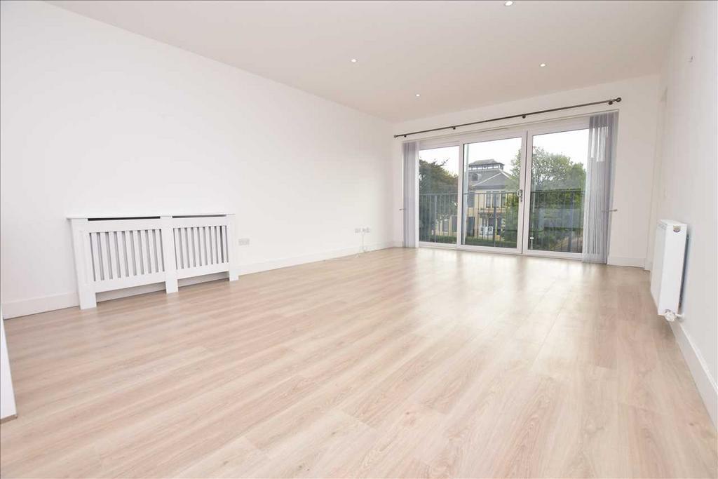 Lounge/Kitchen