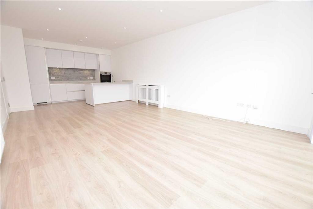 Lounge/Kitchen