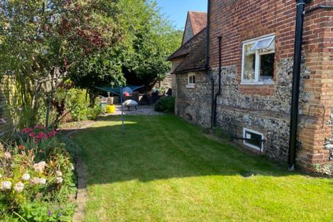 4 bedroom farm house for sale, Barn Court, High Wycombe HP12