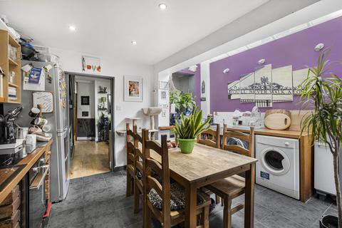 373 Whitehorse Road, Thornton Heath, CR7 8SD