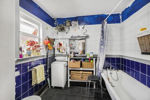 373 Whitehorse Road, Thornton Heath, CR7 8SD