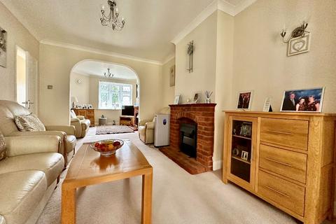 2 bedroom bungalow for sale, Shepherds Hill, Romford