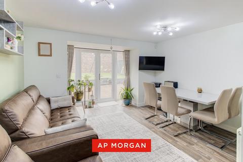 4 bedroom semi-detached house for sale, Norton Way, Bromsgrove, Worcestershire, B61