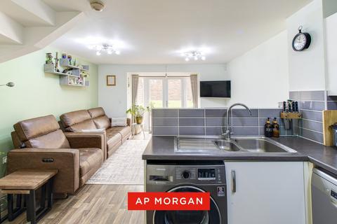 4 bedroom semi-detached house for sale, Norton Way, Bromsgrove, Worcestershire, B61