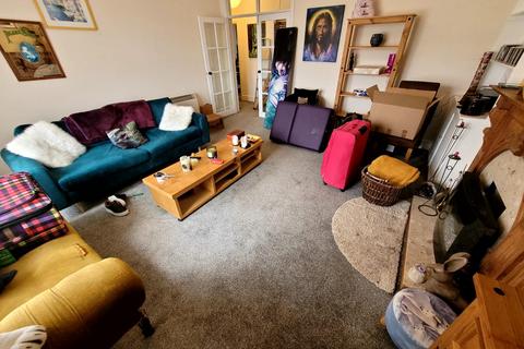 2 bedroom apartment to rent - Beach Road, Weston-super-Mare, Somerset, BS23