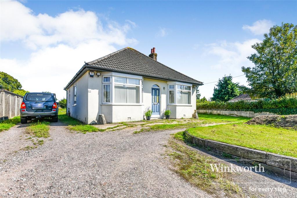 West Parley, Ferndown BH22 3 bed bungalow for sale £725,000