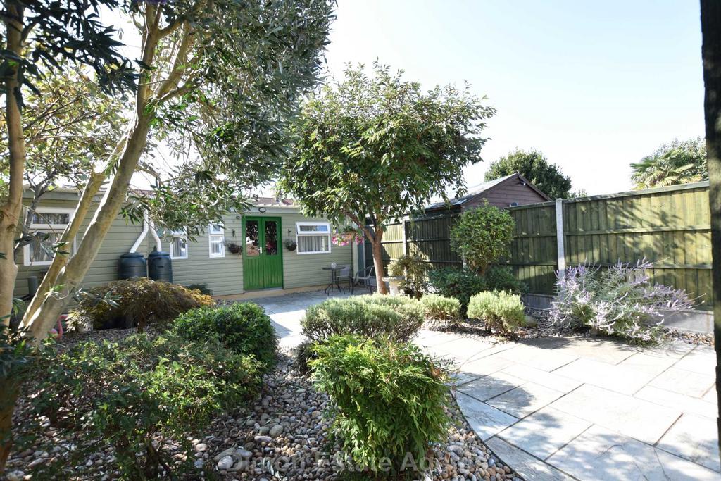 Pelham Road, Gosport 3 bed end of terrace house for sale £258,500
