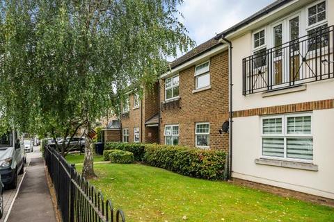 2 bedroom apartment to rent - Lancaster Road,  Barnet,  EN4