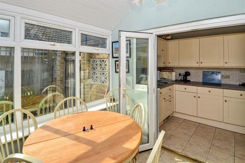The Bungalow Hatch Lane, Chartham, Canterbury, CT4 7LN