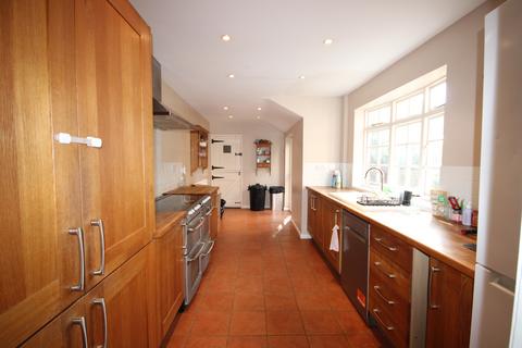 4 bedroom terraced house to rent, Queen Anne`s Road, Bootham, York, YO30
