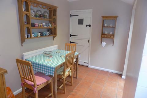 4 bedroom terraced house to rent, Queen Anne`s Road, Bootham, York, YO30