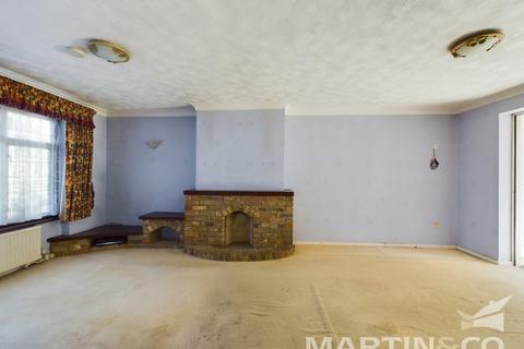 32 Paschal Way, Chelmsford, CM2 7NX