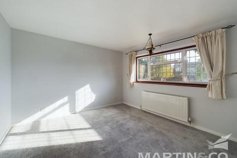 32 Paschal Way, Chelmsford, CM2 7NX