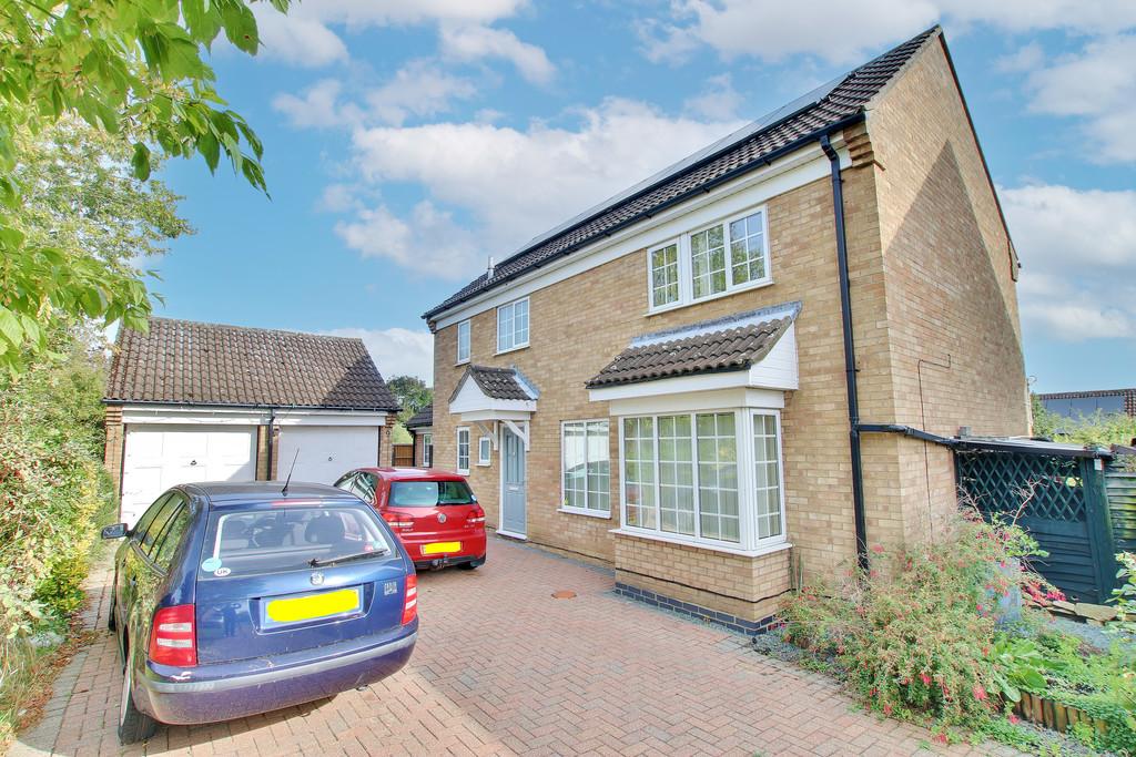 Sandwich Close, St. Ives 4 bed detached house for sale £475,000