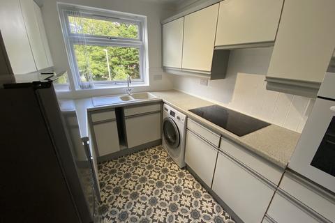 2 bedroom apartment to rent, Wellington Road, Bournemouth