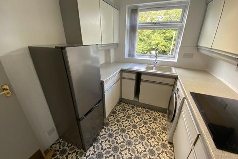 2 bedroom apartment to rent, Wellington Road, Bournemouth