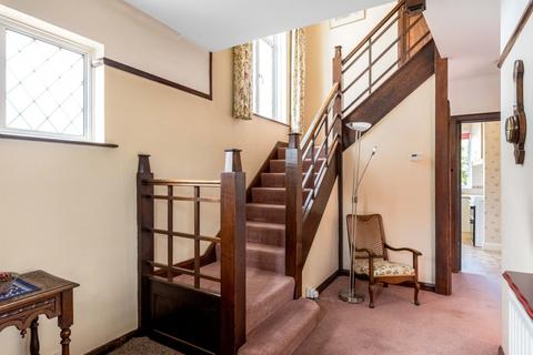 1 Cedarhurst Drive, London, SE9 5LP