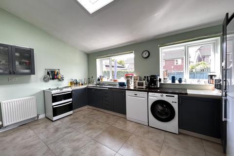3 bedroom semi-detached house for sale - King Street, Middlewich