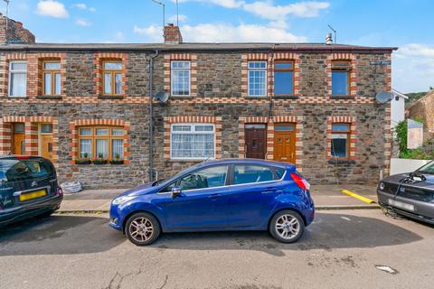 3 bedroom terraced house for sale, Market Street, Tongwynlais