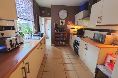 3 bedroom semi-detached house for sale - Liverpool Road, Kidsgrove, Stoke-on-Trent