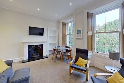 2 bedroom flat to rent, Gladstone Terrace, Edinburgh, EH9