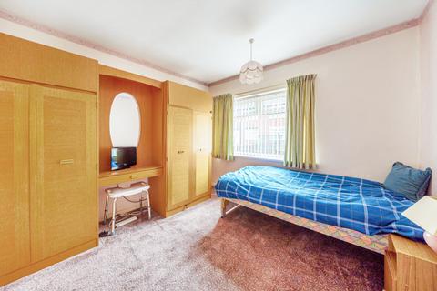 22 Aston Grove, Leeds, LS13 2DJ