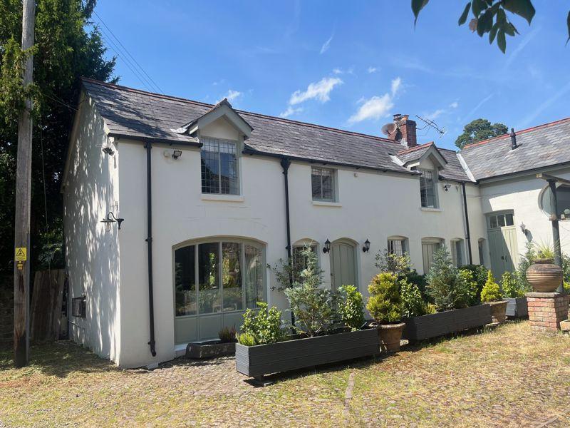 Home Farm, Glangrwyney, Crickhowell 2 bed mews for sale £375,000