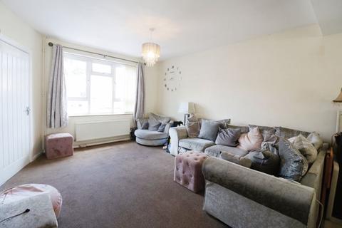 3 bedroom terraced house for sale, Trelawney Avenue, Langley