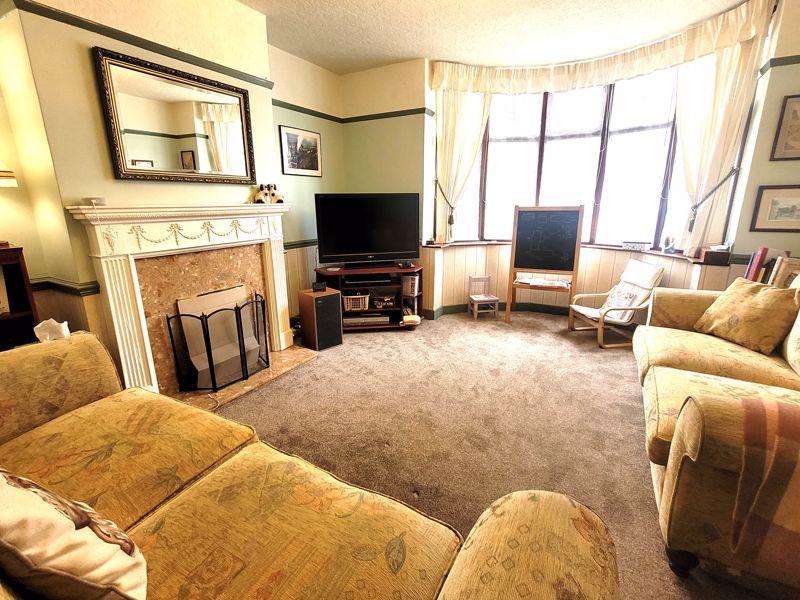 Redacre Road, Sutton Coldfield, B73 5EE 3 bed semidetached house for