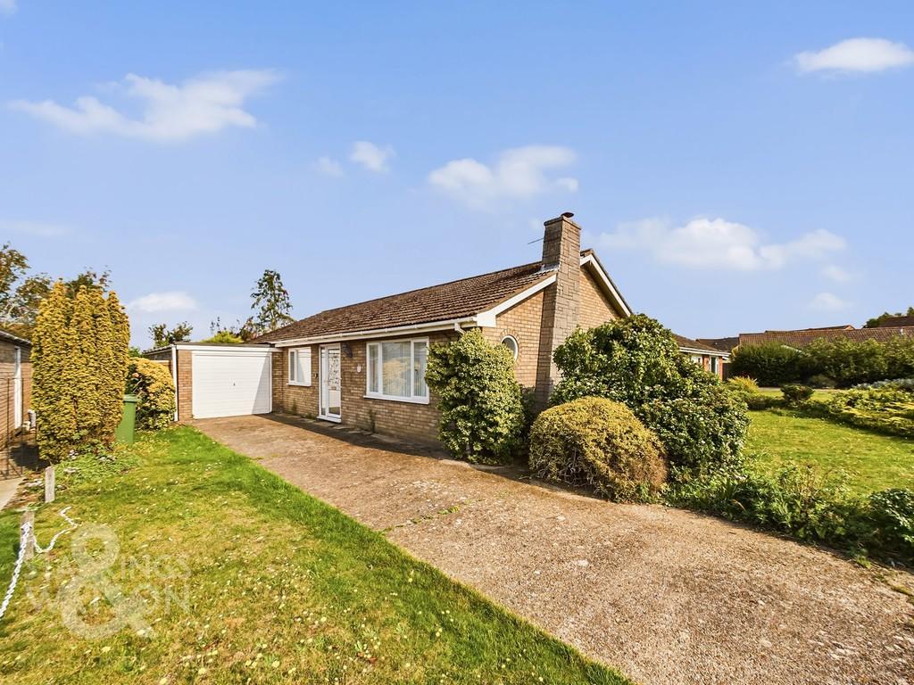 Field House Gardens, Diss 3 bed detached bungalow for sale £325,000