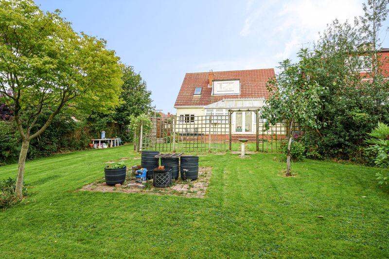 Four Marks 5 bed detached house for sale £680,000