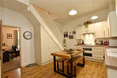 3 bedroom end of terrace house for sale, Bury & Rochdale Old Road, Bury, Greater Manchester, BL9