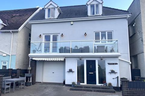 Llanfairfechan - 3 bedroom detached house for sale