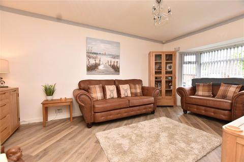 2 bedroom semi-detached bungalow for sale - Foxhill, High Crompton, Shaw, Oldham, OL2