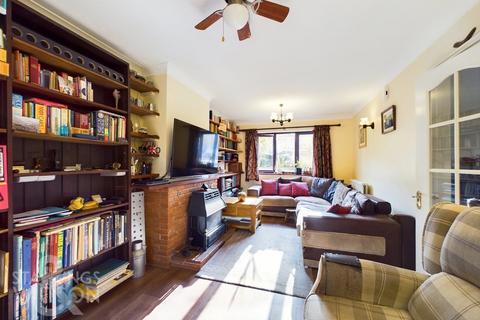 4 bedroom detached house for sale, Breydon Drive North, Old Costessey, Norwich