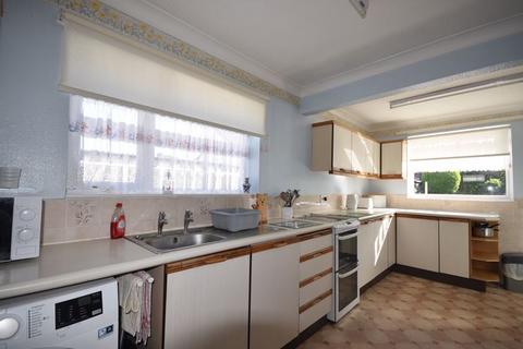 2 bedroom bungalow for sale - Stonehouse Road, Sprowston, Norwich