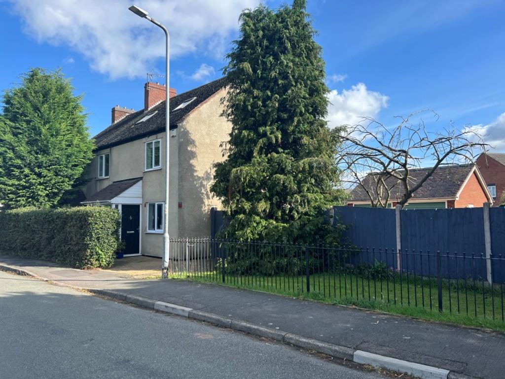 Chorley Road, Burntwood 4 bed cottage for sale £295,000