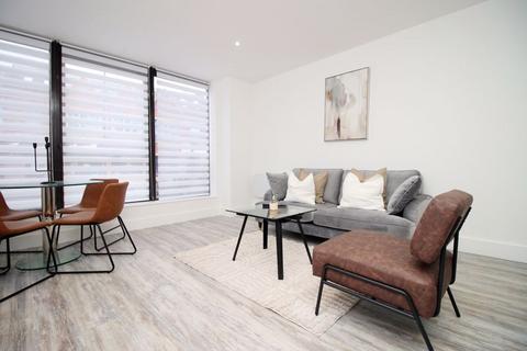 2 bedroom apartment to rent, Flat 3 Kingsbridge Point