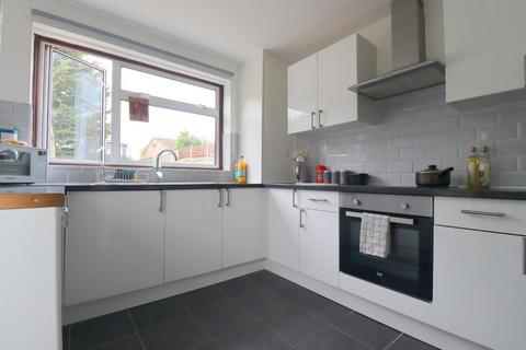 49 Crowland Road, Luton, LU2 8EH