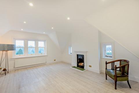 2 bedroom flat for sale, Guildown Road, Guildford, Surrey