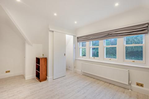 2 bedroom flat for sale, Guildown Road, Guildford, Surrey
