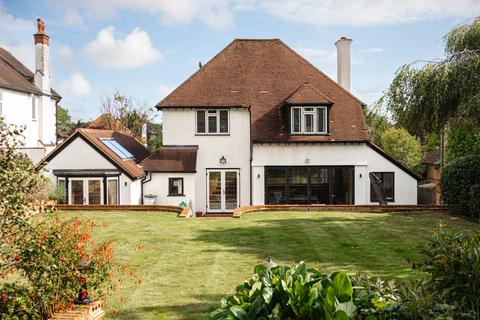 4 bedroom detached house for sale, Manor Wood Road, PURLEY, Surrey, CR8