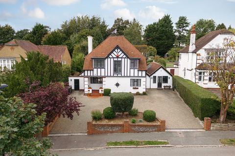 4 bedroom detached house for sale, Manor Wood Road, PURLEY, Surrey, CR8