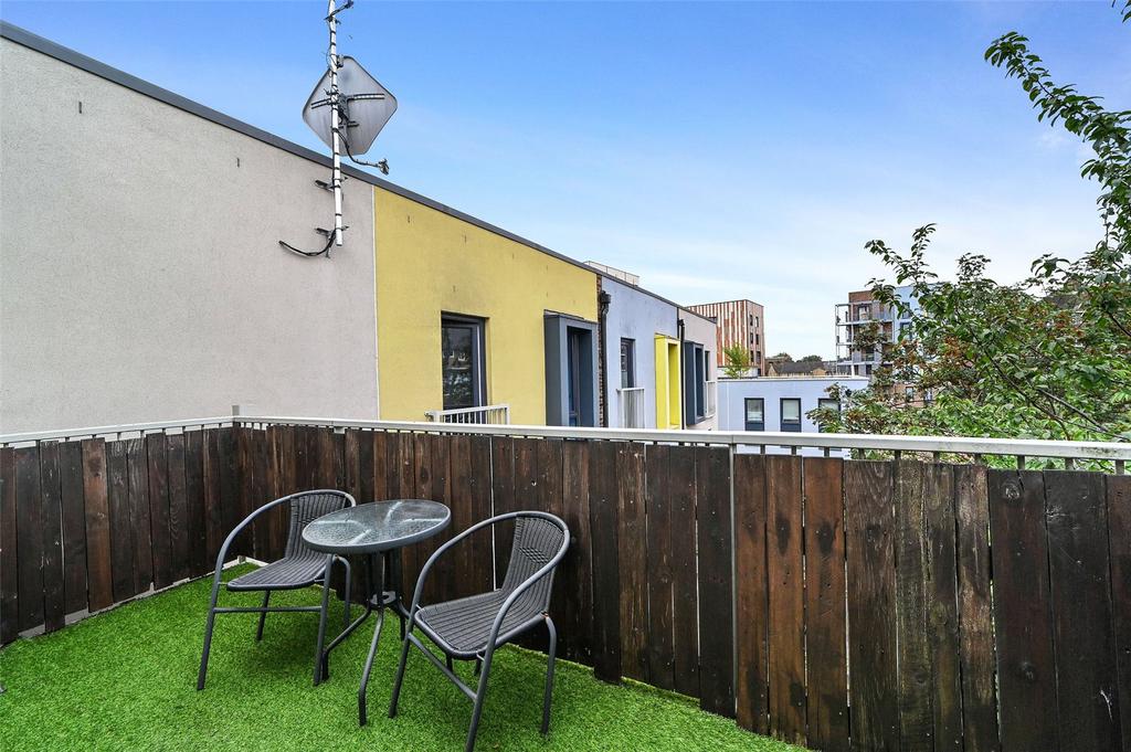 Nixon House E9