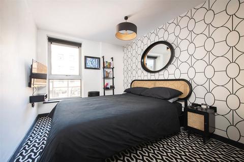 2 bedroom apartment for sale, Shoreditch, London E1
